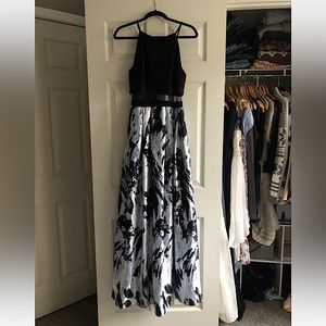 Betsy & Adam Blue and Black Floral Crew-Neck Gown Formal Dress Size 4
